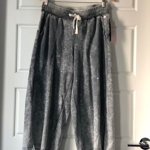 BETSEY JOHNSON PERFORMANCE WIDE LEG CULOTTES